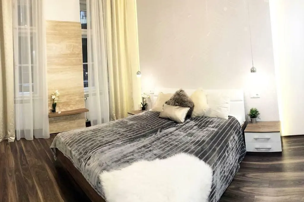 Grand Eliza 3Bedroom Luxury Apt At Blaha Budapešť Apartmán