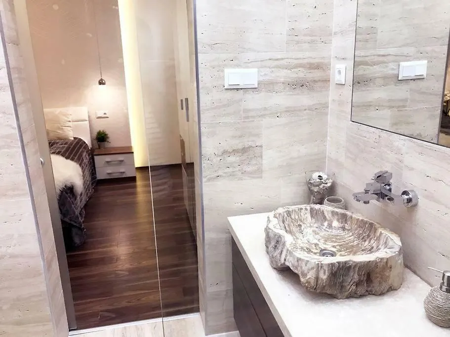 Apartment Grand Eliza 3Bedroom Luxury Apt At Blaha Budapest