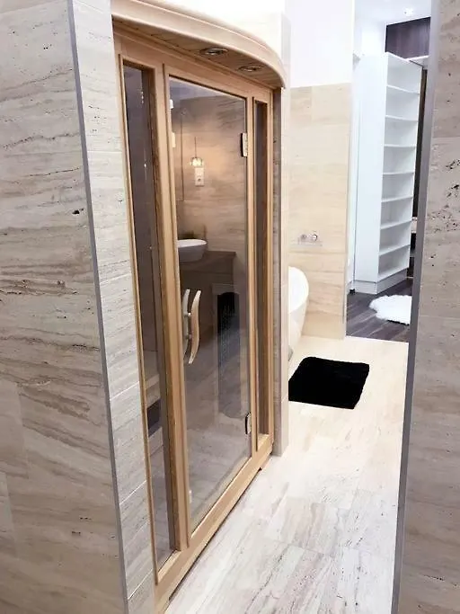 Grand Eliza 3Bedroom Luxury Apt At Blaha Budapest