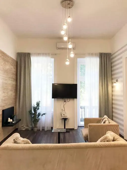 Grand Eliza 3Bedroom Luxury Apt At Blaha Budapest Apartment